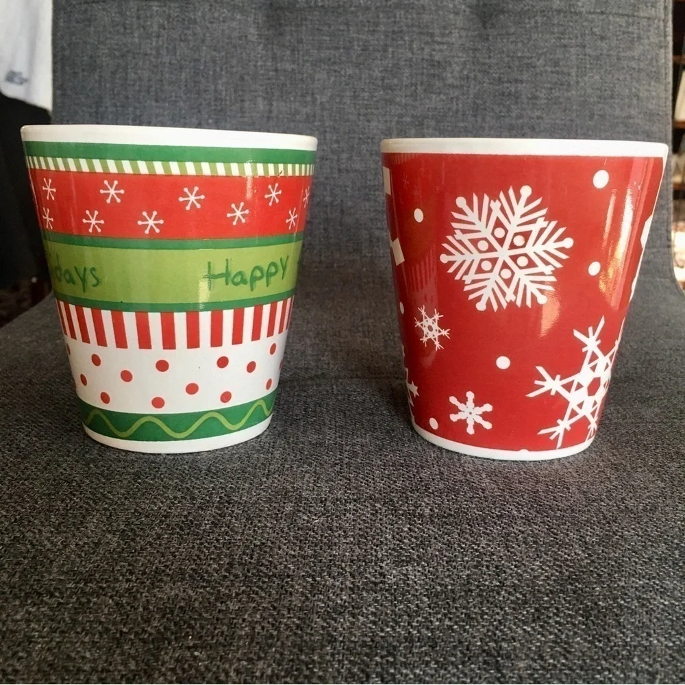 Set/2 Coffee Mugs - Snowflakes, Happy Holidays, Red, Green, 12 oz